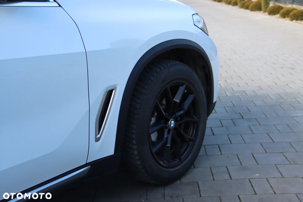BMW X5 xDrive40i - 34