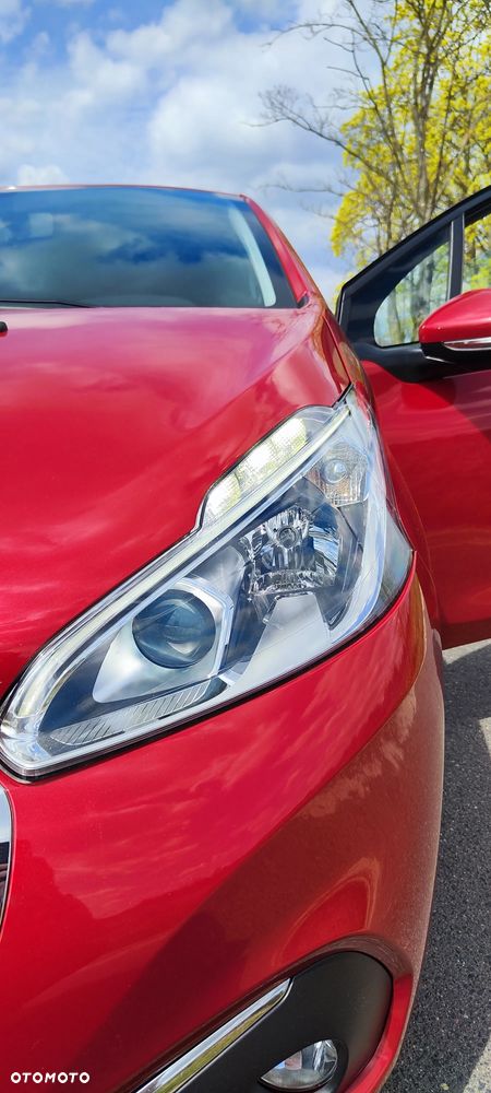 Peugeot 208 - 2