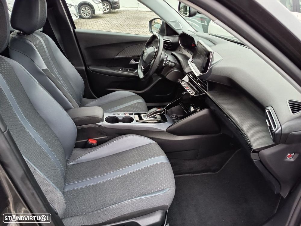 Peugeot 2008 1.2 PureTech Allure Pack EAT8 - 9