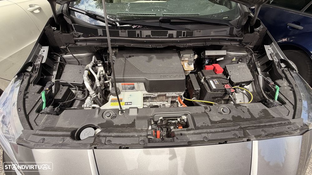 Nissan Leaf N-Connecta Two Tone - 11