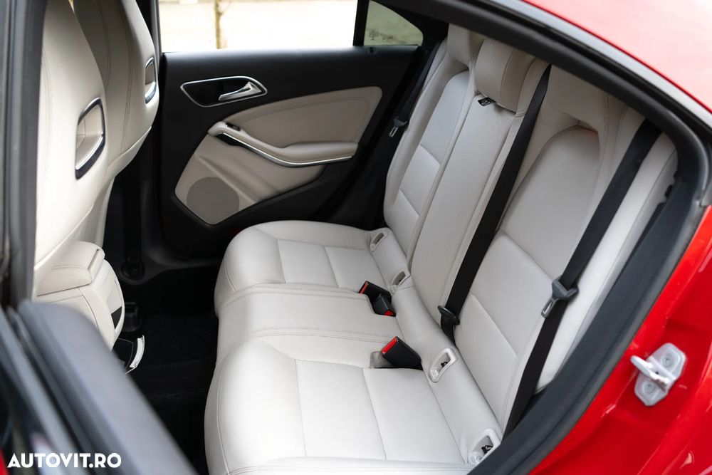 Mercedes-Benz CLA 200 AMG Line - 22