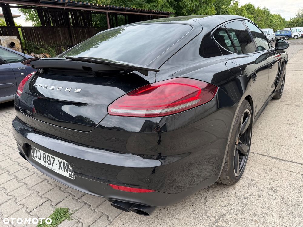 Porsche Panamera GTS - 38