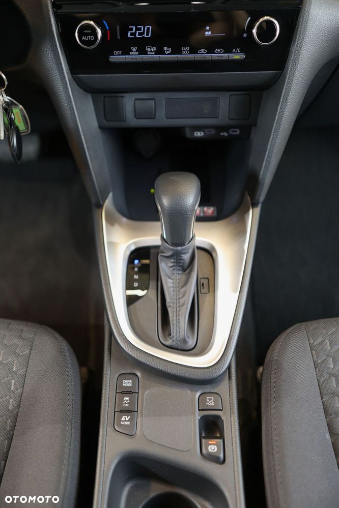 Toyota Yaris Cross Hybrid 1.5 Comfort - 24