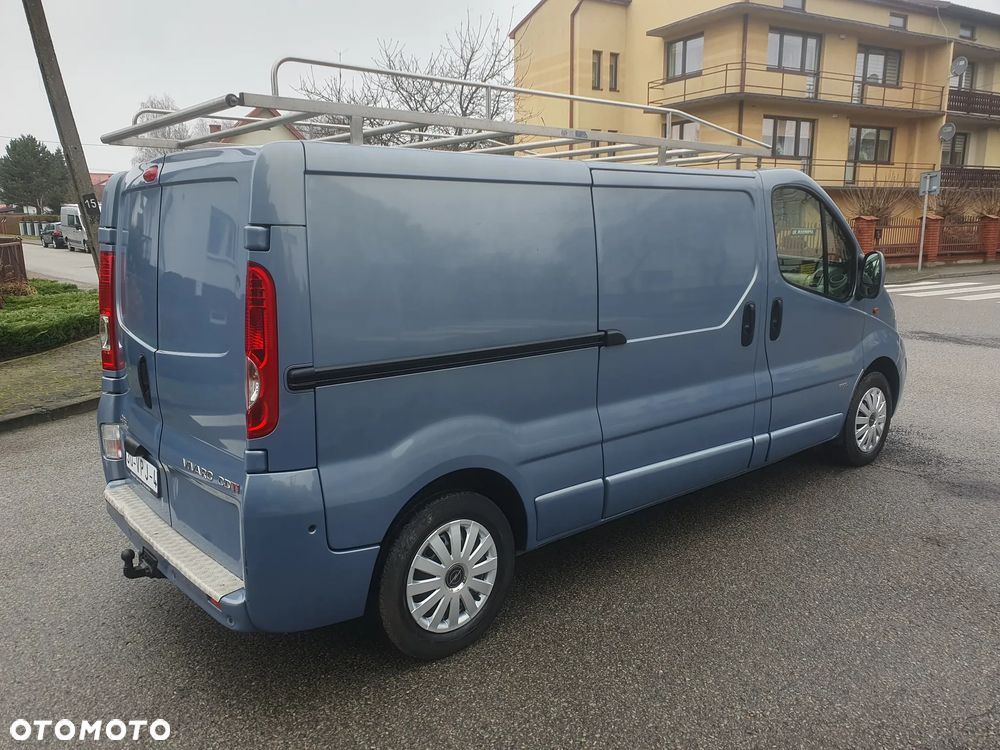 Opel Vivaro - 8