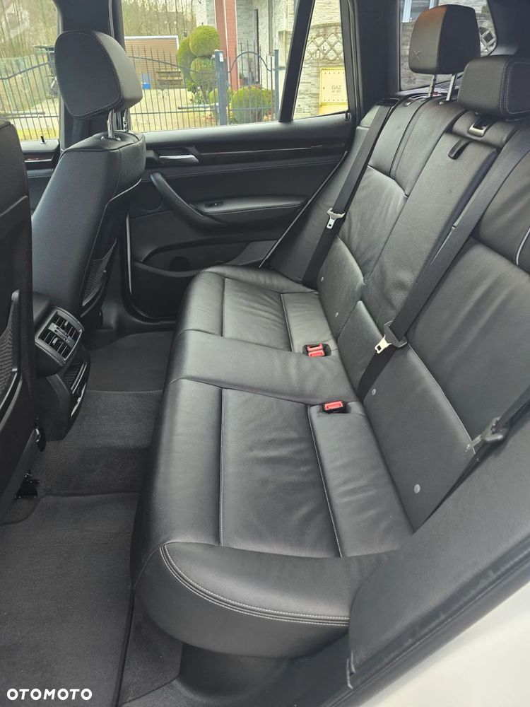 BMW X3 xDrive20d xLine - 25