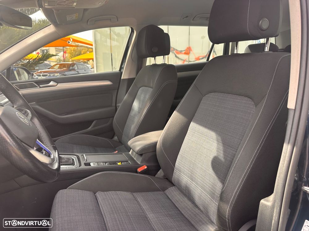 VW Passat Variant - 18