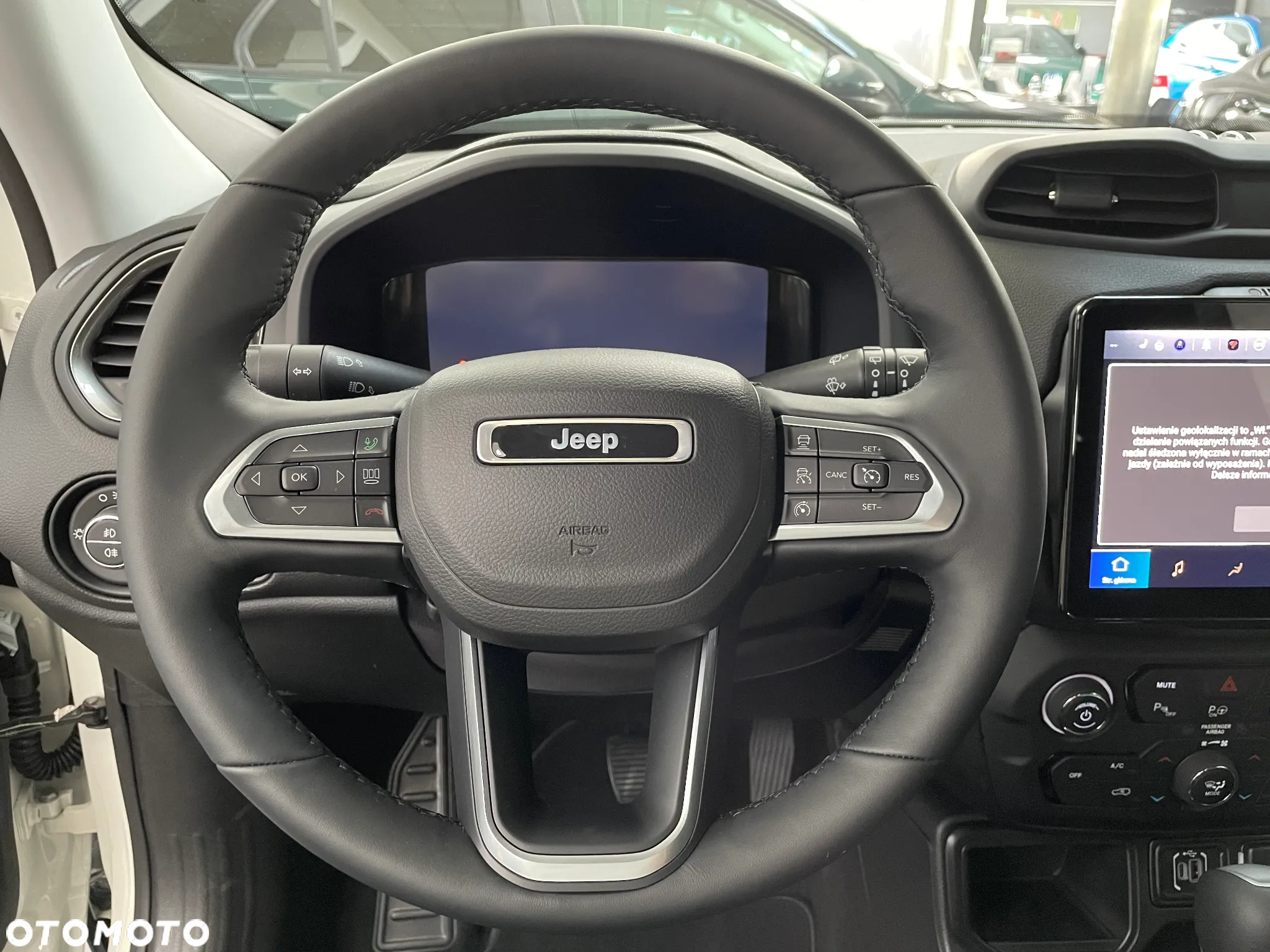 Jeep Renegade - 8