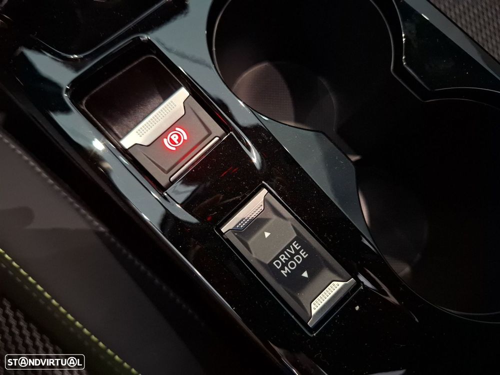 Peugeot e-2008 54 kWh GT - 19