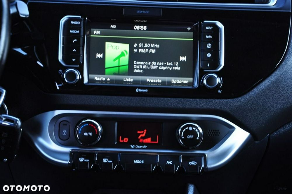 Kia Rio - 32