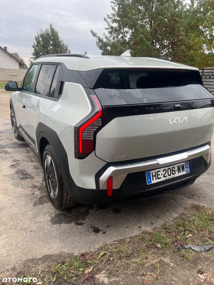 Kia EV3 58.3kWh Air - 5