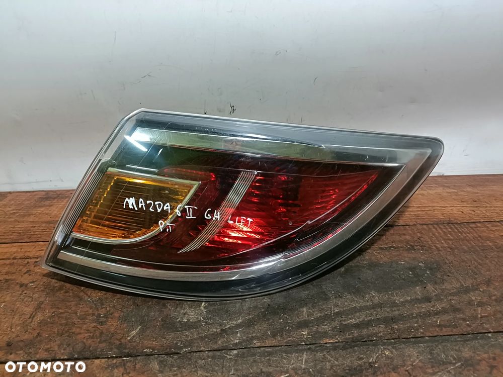 MAZDA 6 II GH 10-13 2011 r. LIFT SEDAN LAMPA PRAWY TYŁ W BŁOTNIK EU - 3