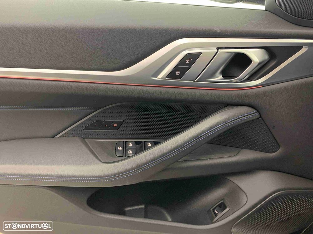 BMW i4 eDrive40 Pack Desportivo M - 11