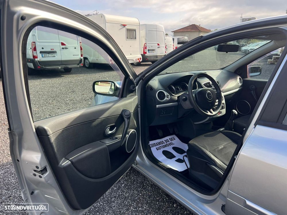 Renault Clio 1.2 16V Dynamique - 26