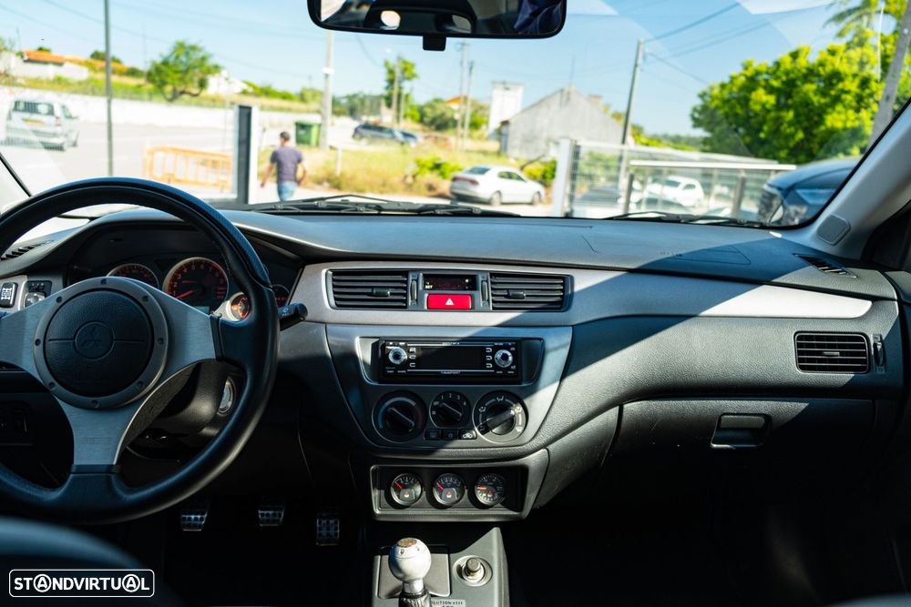Mitsubishi Lancer 2.0 GSR VIII Ralliart - 28