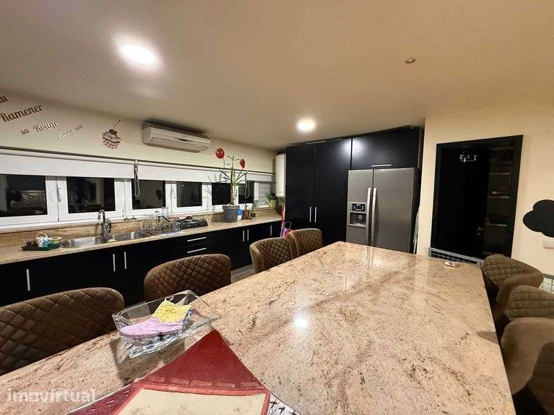 Apartamento T2 Remodelado em Creixomil-Guimarães - Grande imagem: 3/12