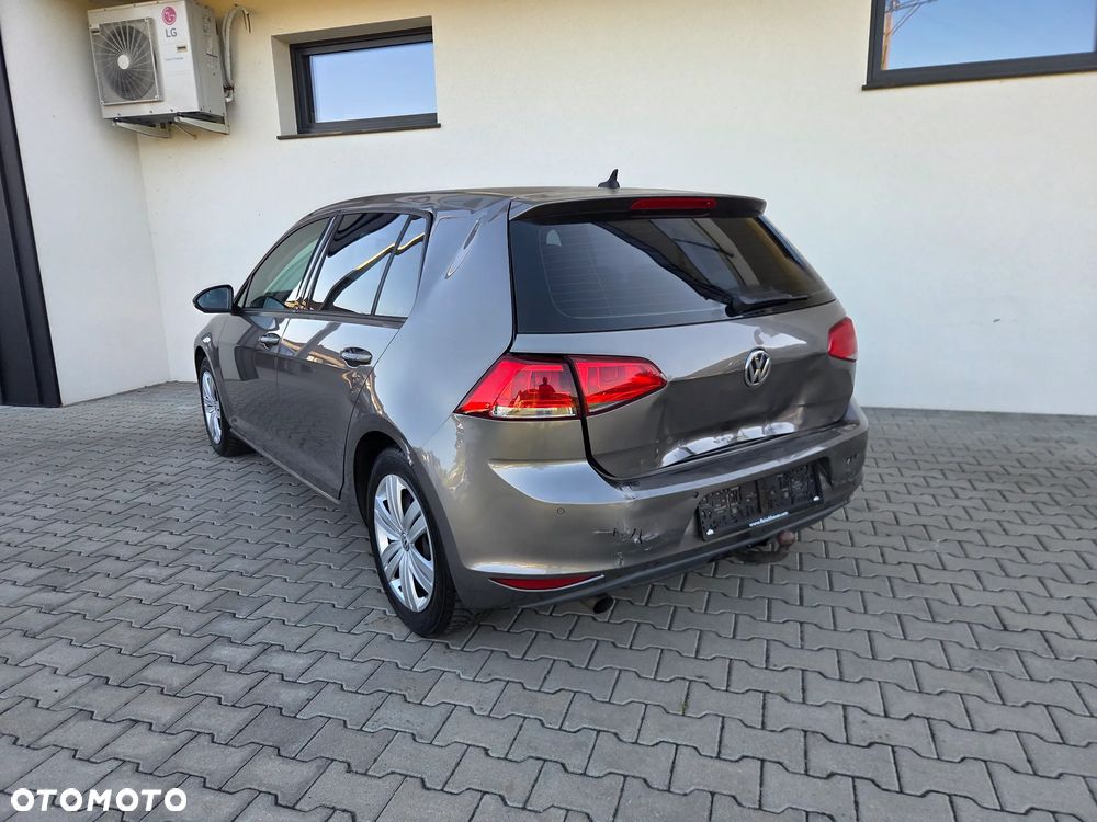 Volkswagen Golf - 3
