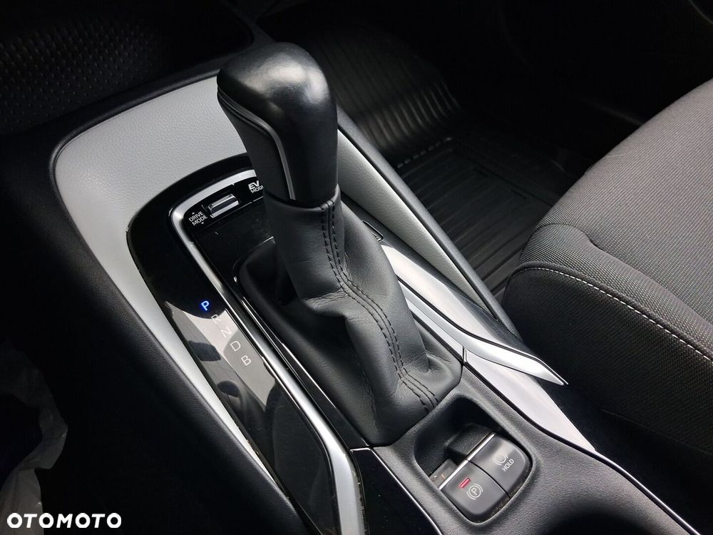 Toyota Corolla 1.8 Hybrid Comfort - 25