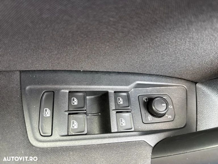 Volkswagen Tiguan - 30