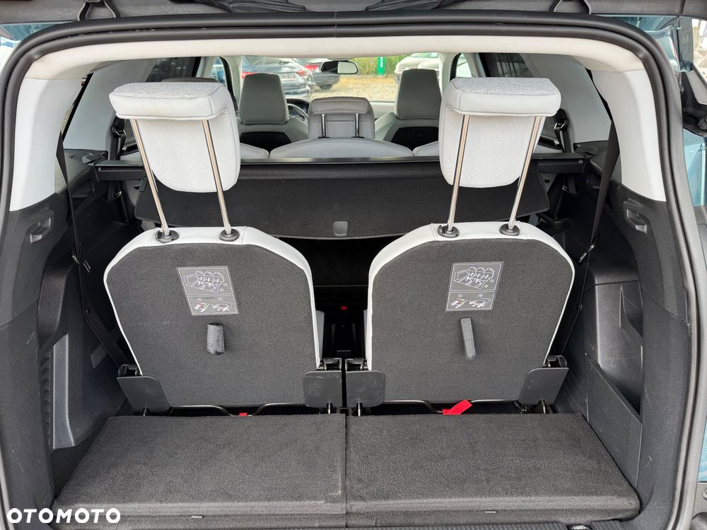 Peugeot 5008 - 13