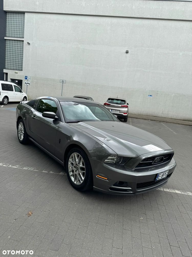Ford Mustang 3.7 V6 Premium - 11