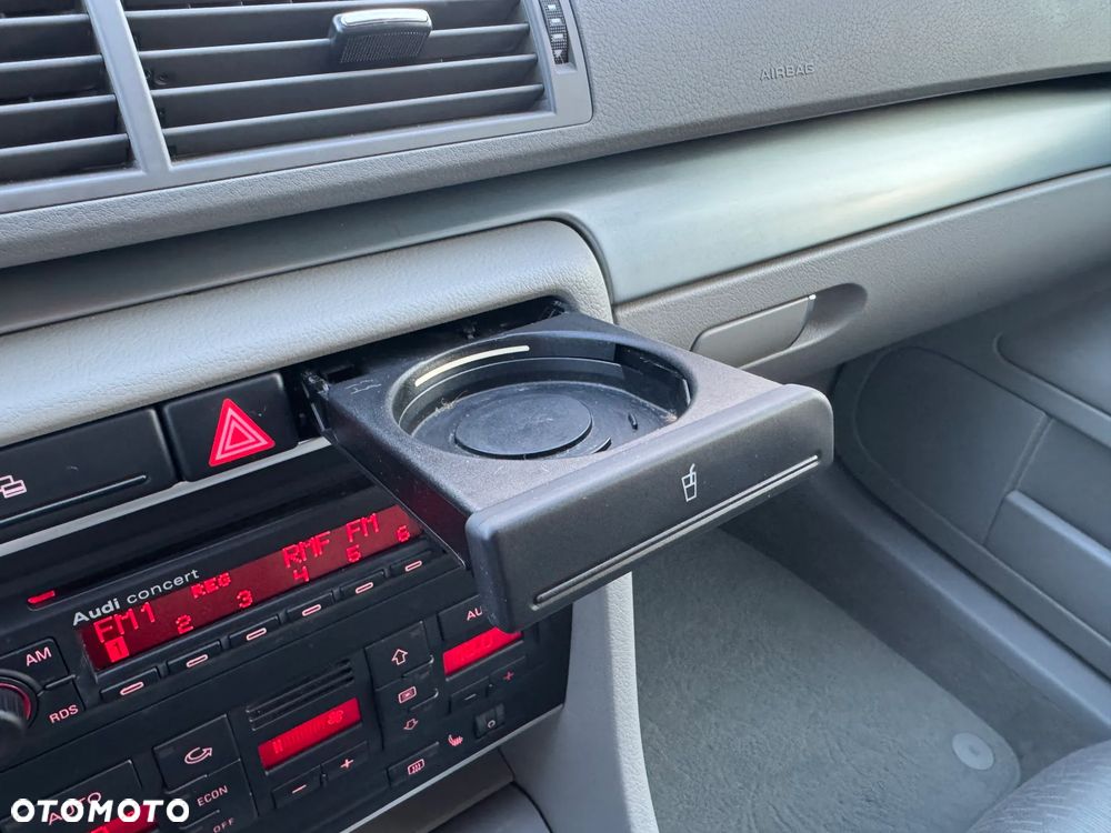 Audi A4 Avant 1.6 - 19