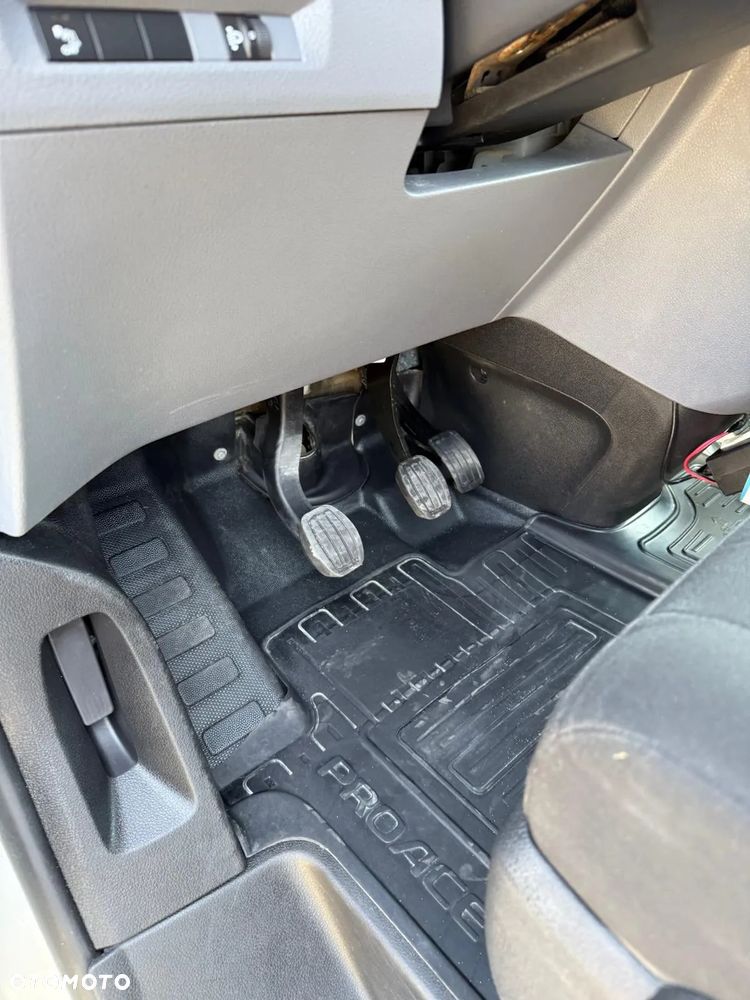 Toyota ProAce - 12