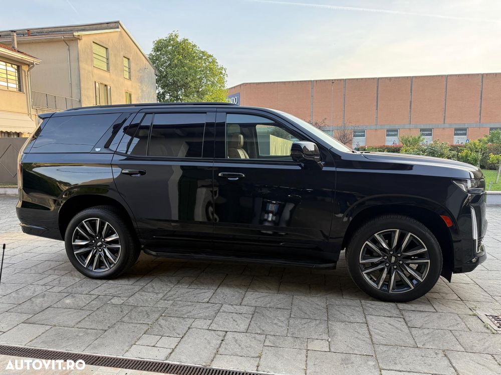Cadillac Escalade - 15