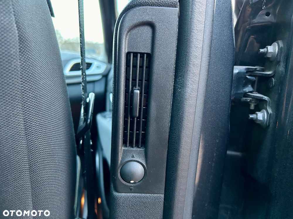 Renault Scenic 2.0 16V 140 CVT Dynamique - 38