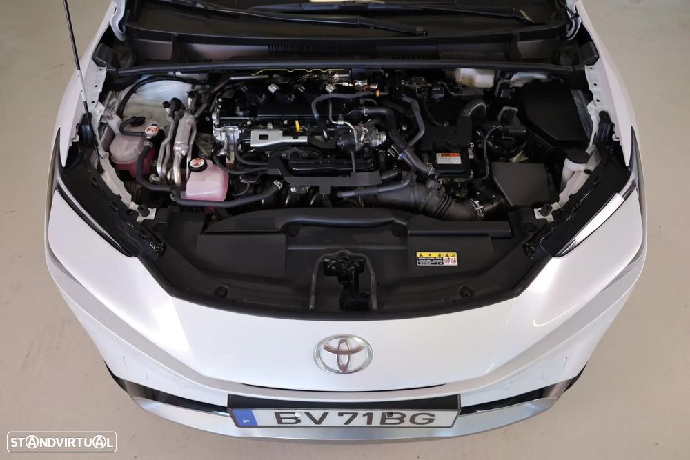 Toyota Prius 2.0 Plug-in Luxury - 10