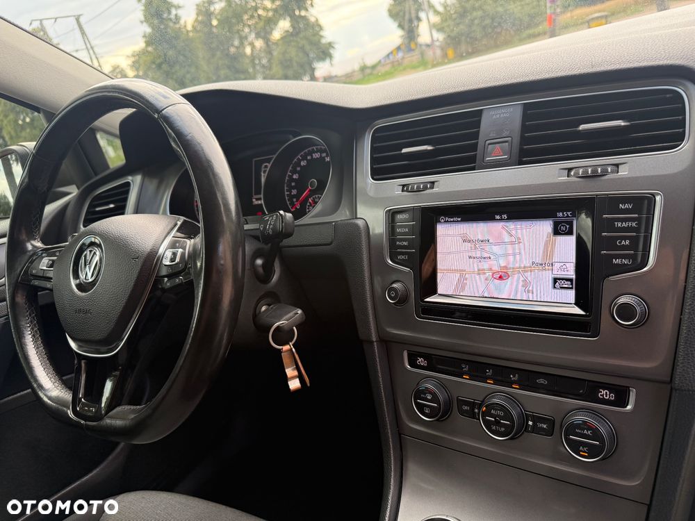 Volkswagen Golf VI 1.6 TDI Comfortline - 13