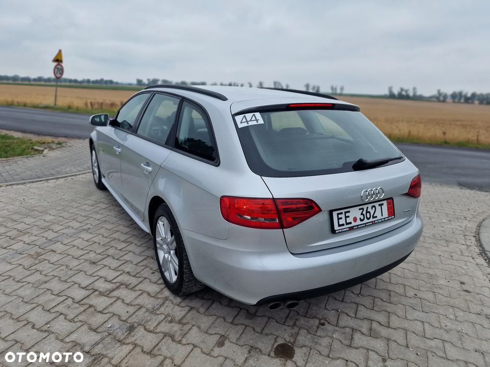 Audi A4 Avant 2.0 TDI DPF quattro - 15