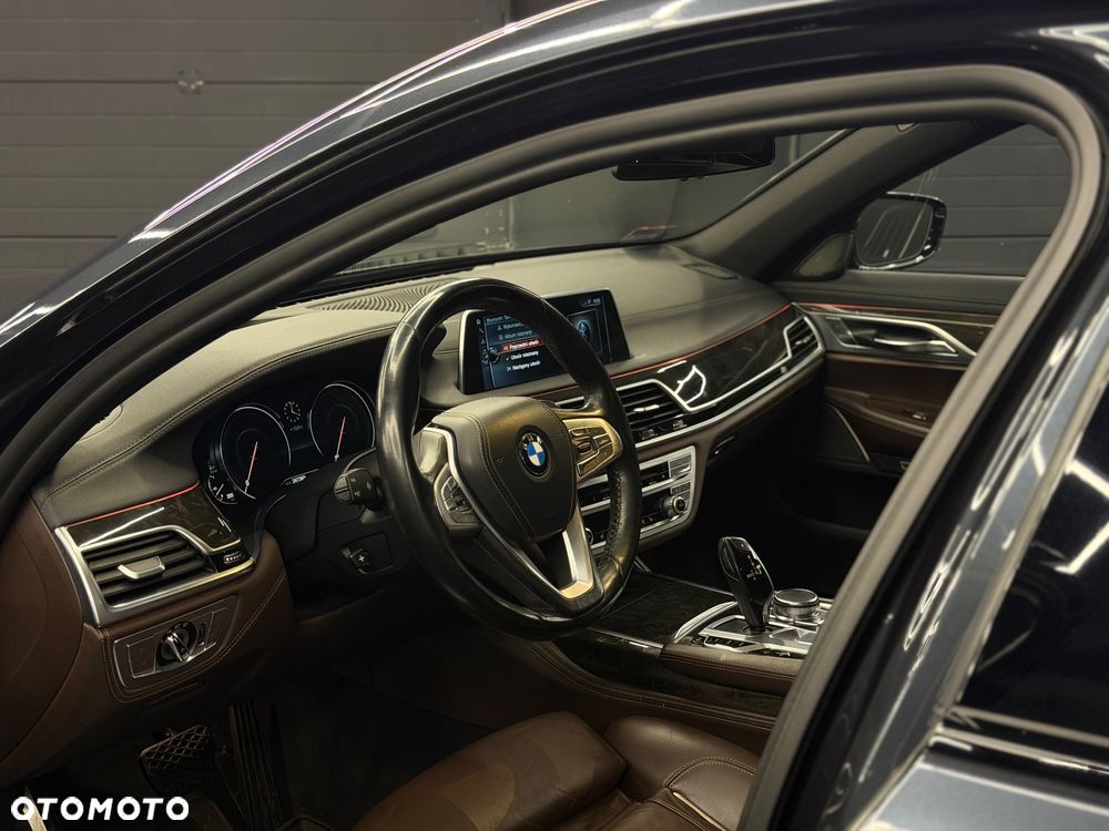 BMW Seria 7 730d xDrive - 10
