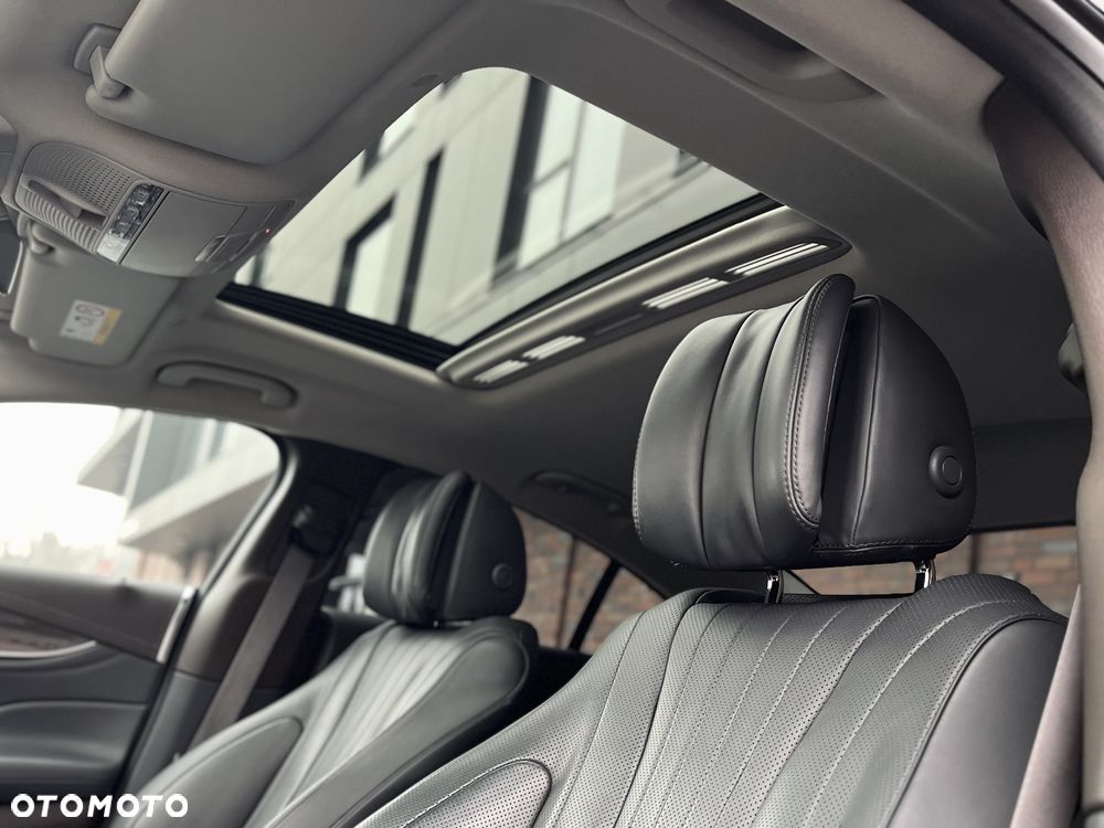 Mercedes-Benz CLS - 21