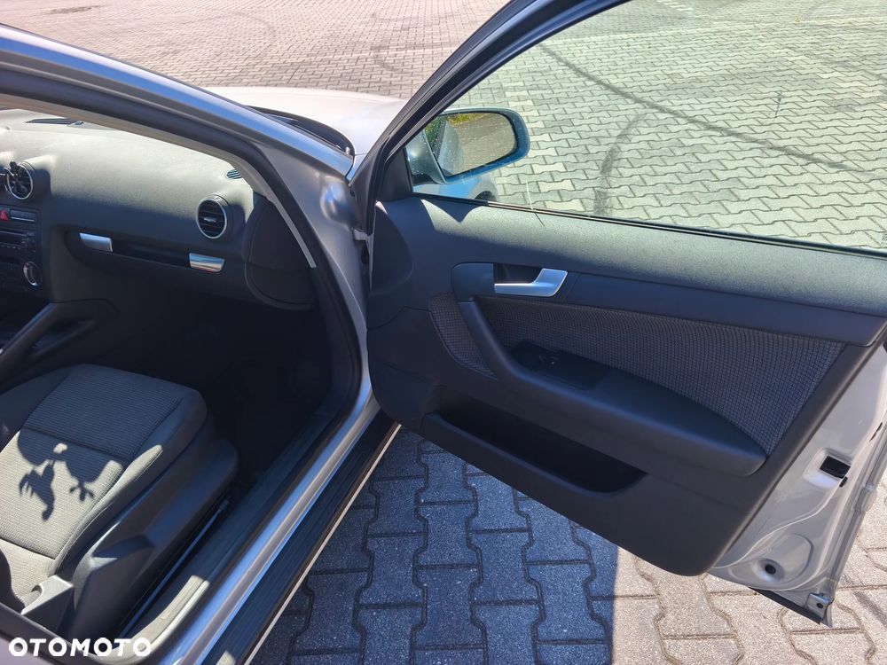 Audi A3 Sportback - 13