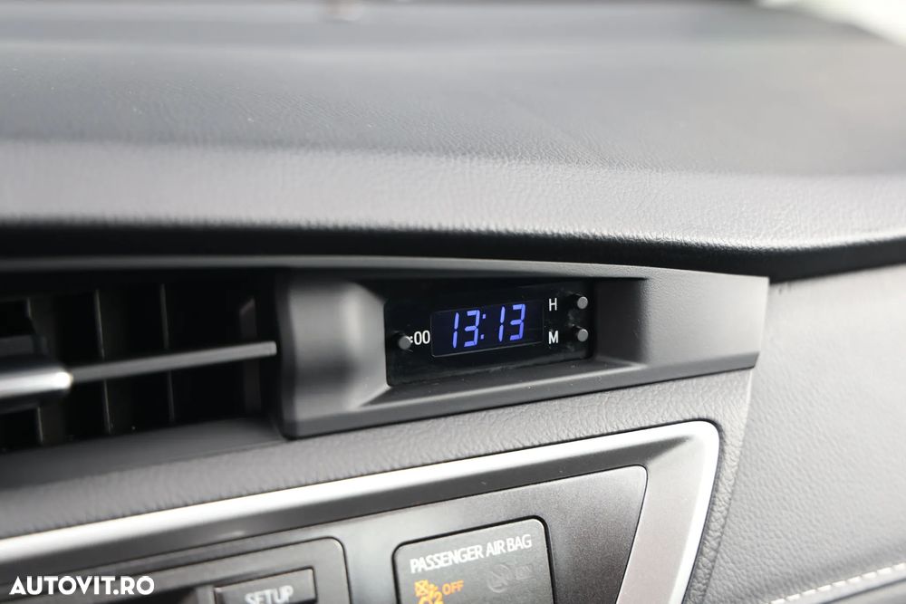 Toyota Auris - 25