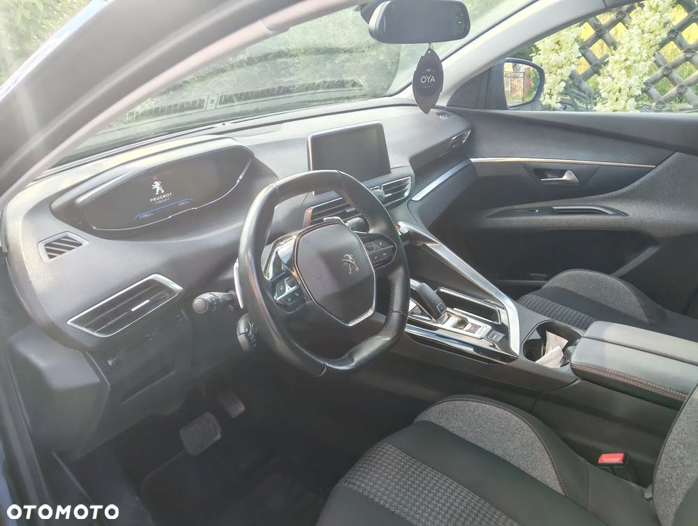 Peugeot 5008 BlueHDi 130 EAT8 Active - 3