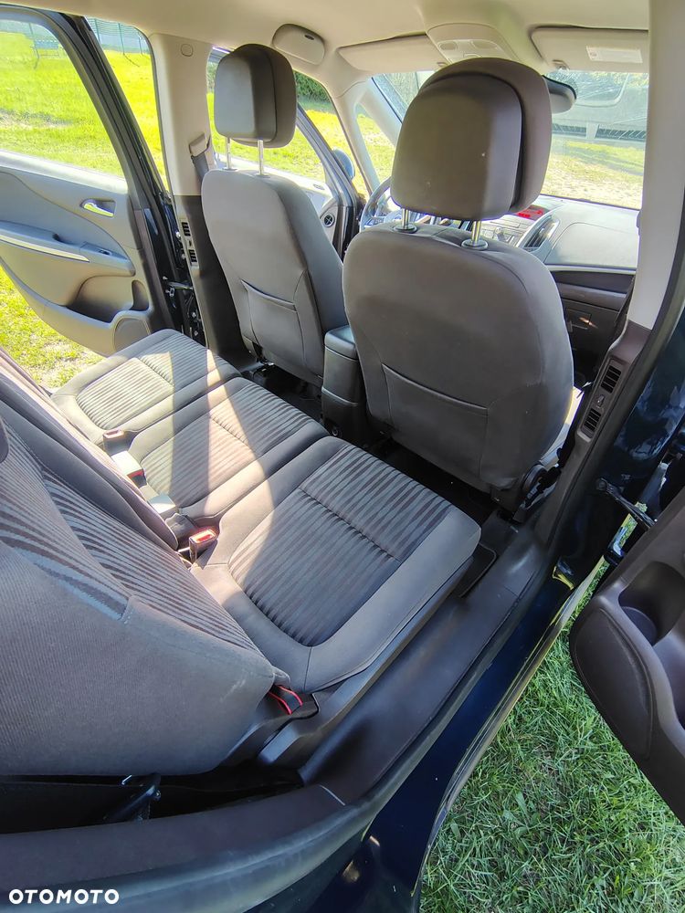 Opel Zafira - 22