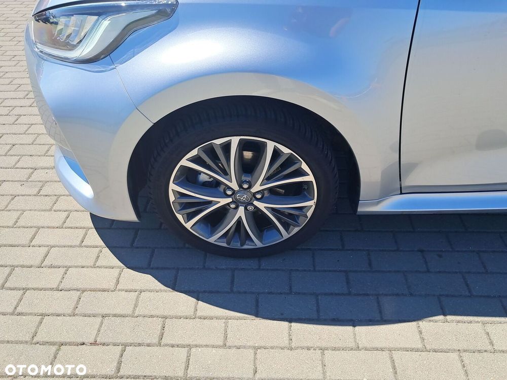 Toyota Yaris Hybrid 1.5 Executive - 21