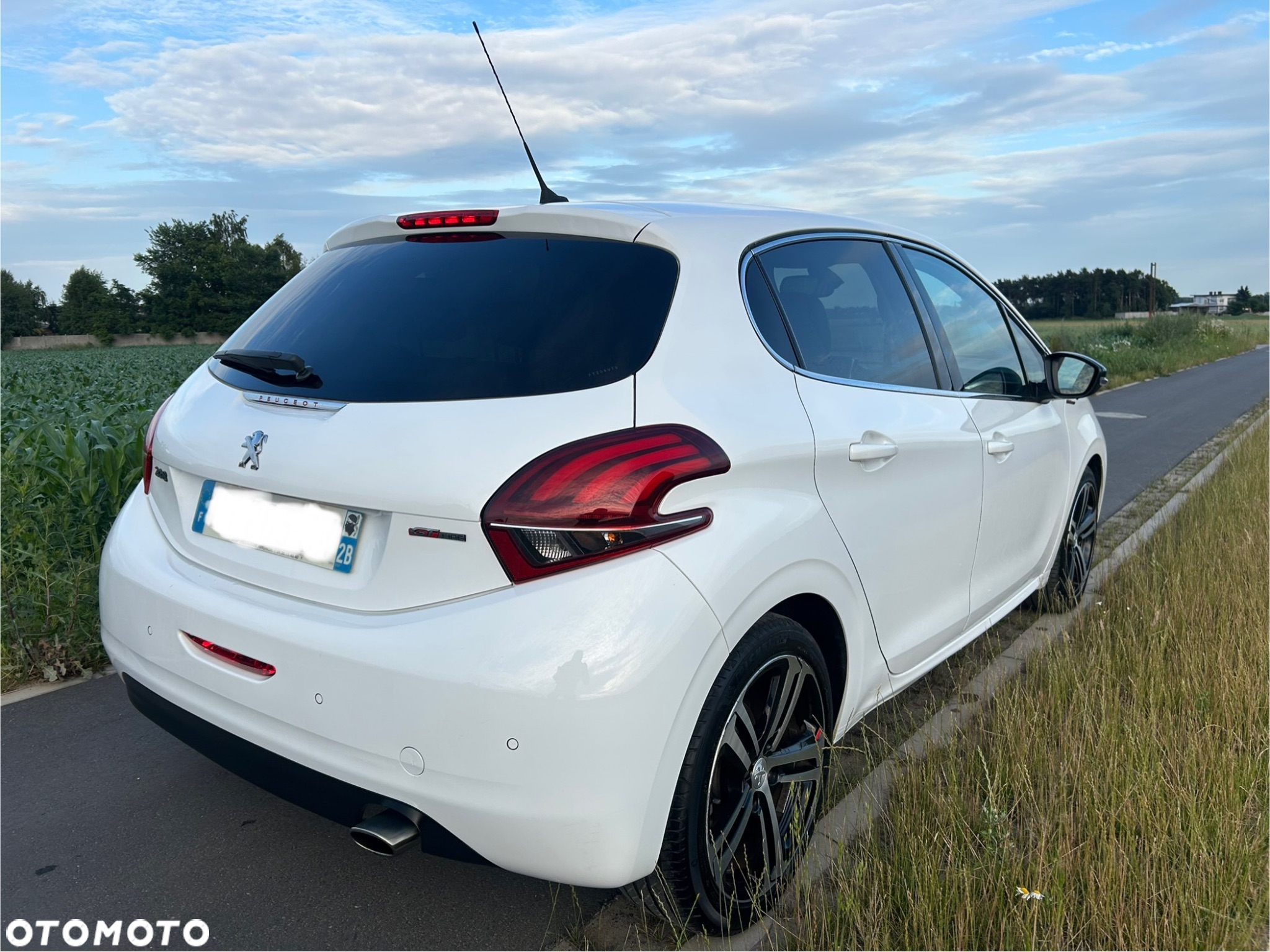 Peugeot 208 1.2 PureTech Allure S&S - 7
