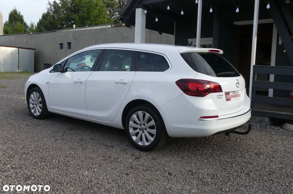 Opel Astra 1.4 T Cosmo EU6 - 4