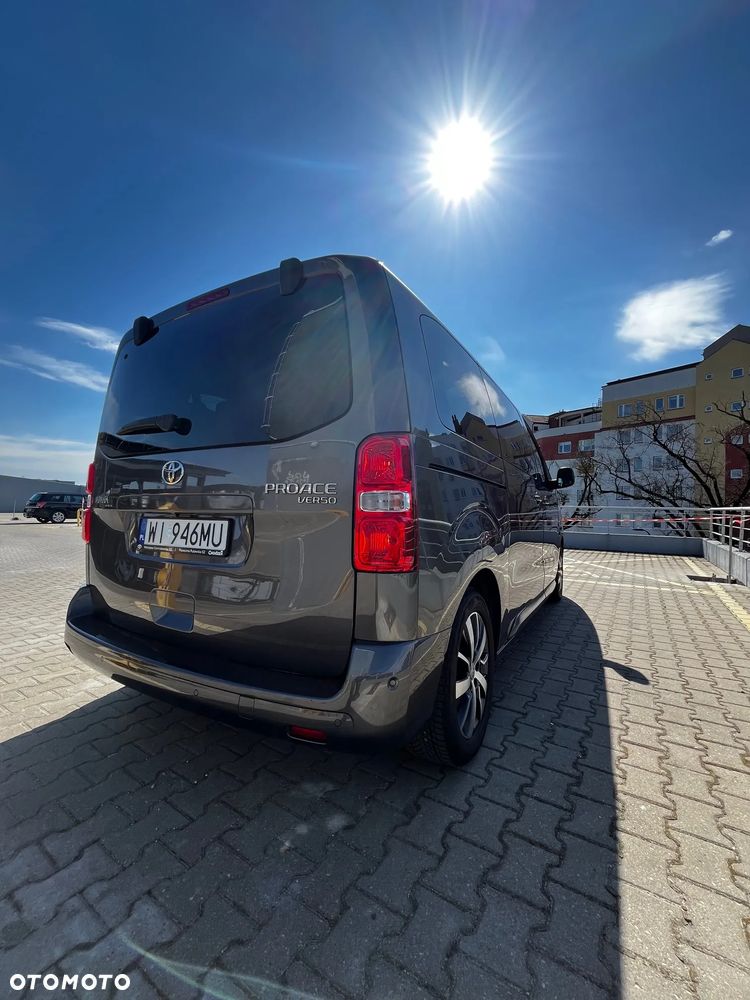 Toyota ProAce Kombi D-4D Medium 2,8t - 3