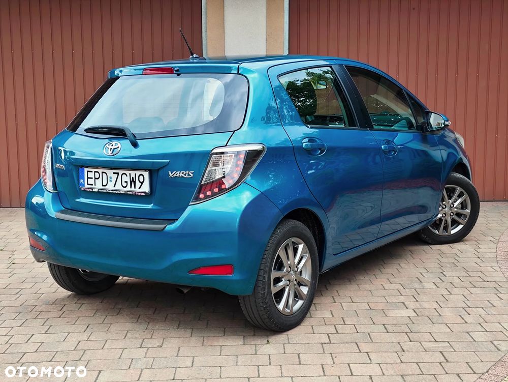 Toyota Yaris 1.33 VVT-i Executive - 4