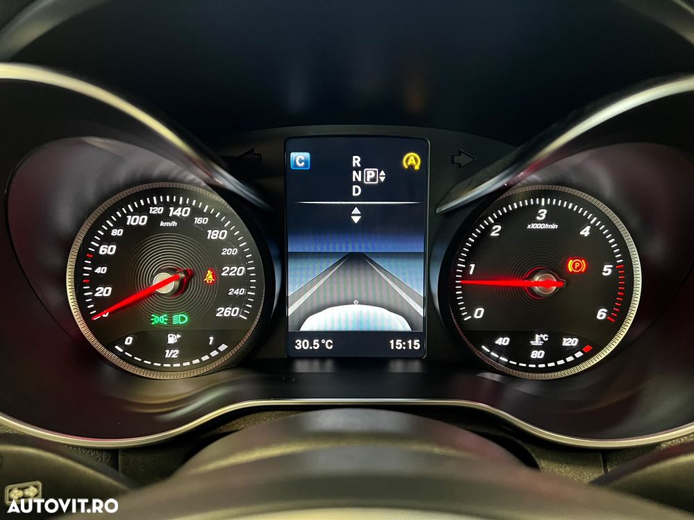 Mercedes-Benz C - 16
