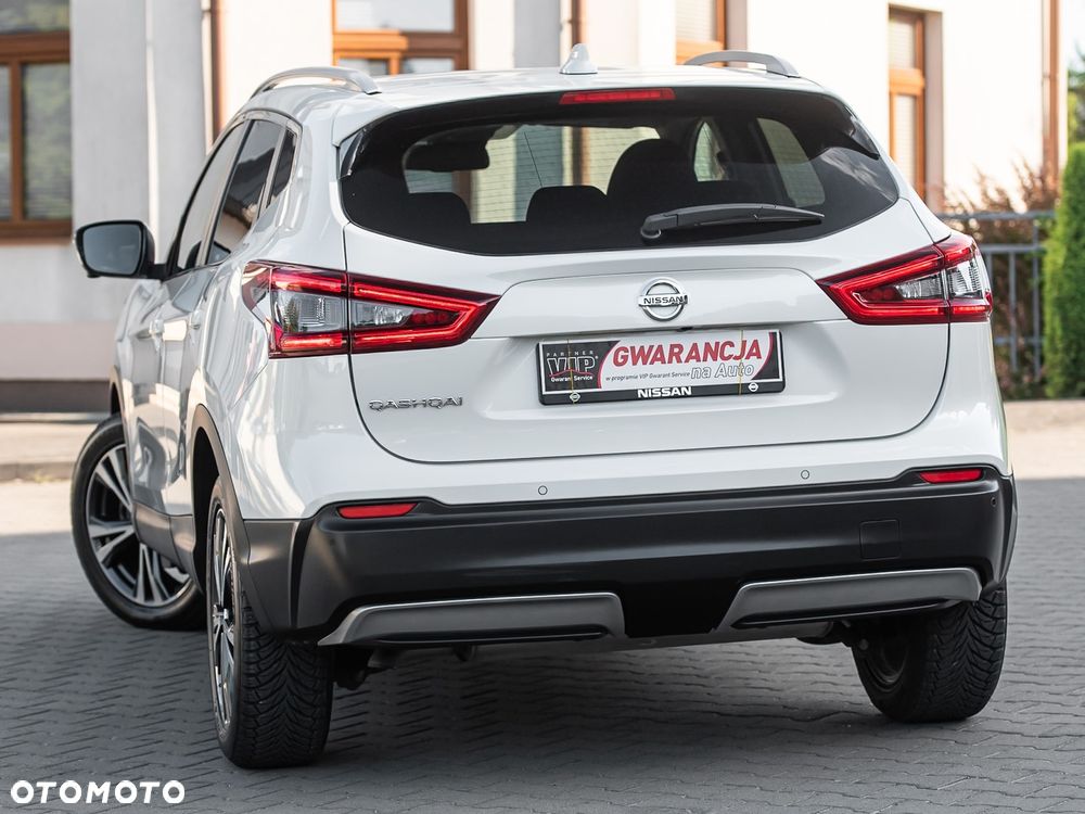 Nissan Qashqai 1.3 DIG-T N-WAY - 10