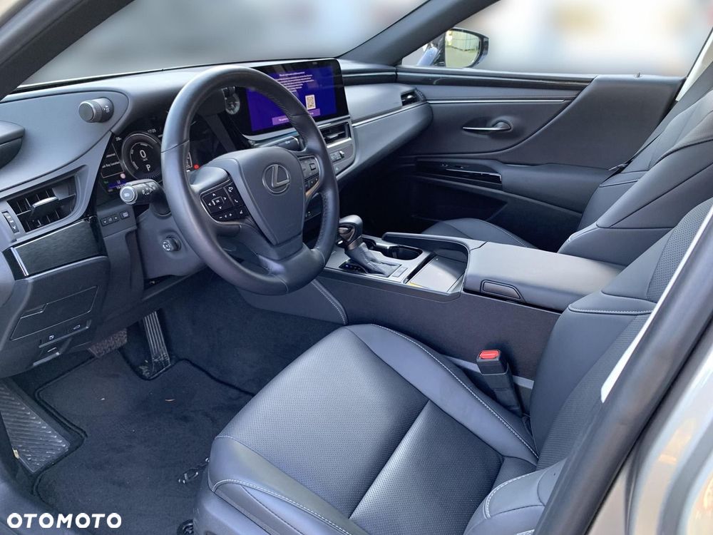 Lexus ES 300h Business Edition - 14