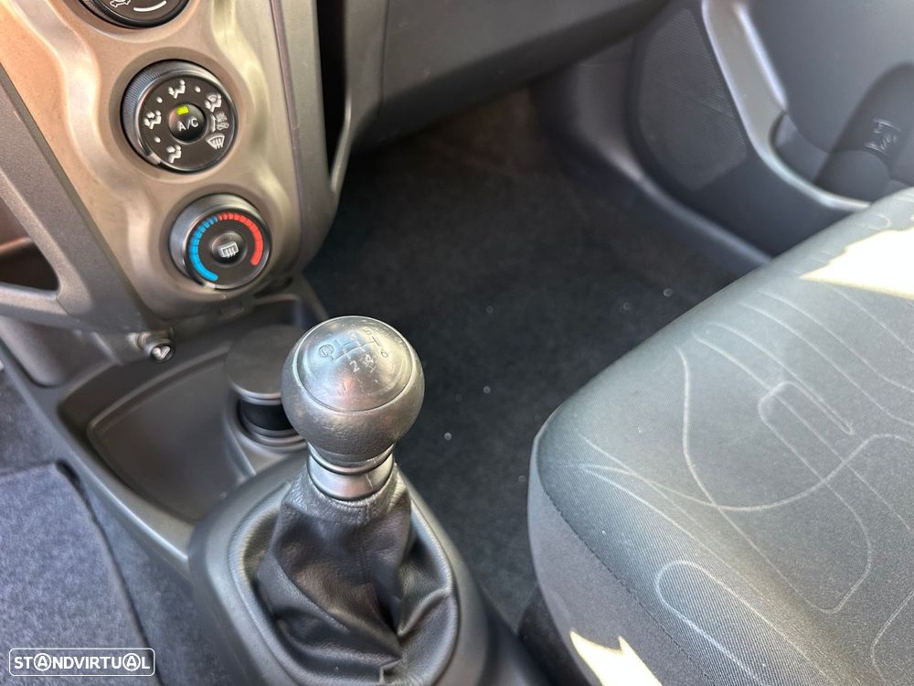 Toyota Yaris 1.4 D-4D AC - 14