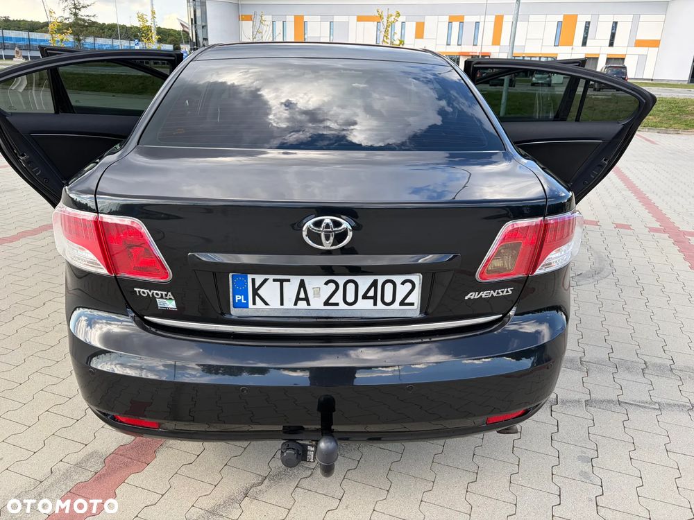 Toyota Avensis 2.0 D-4D Sol - 20
