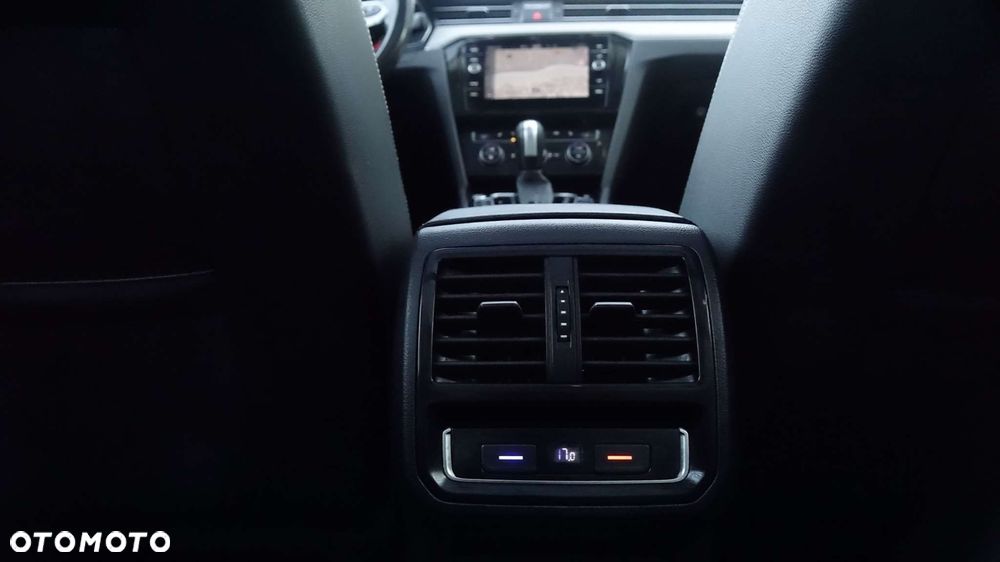 Volkswagen Passat Alltrack - 40