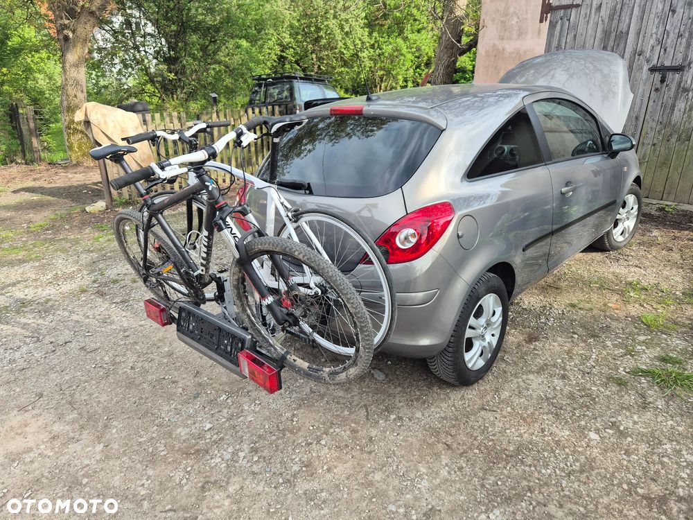 Opel Corsa 1.4 16V Automatik 150 Jahre - 15