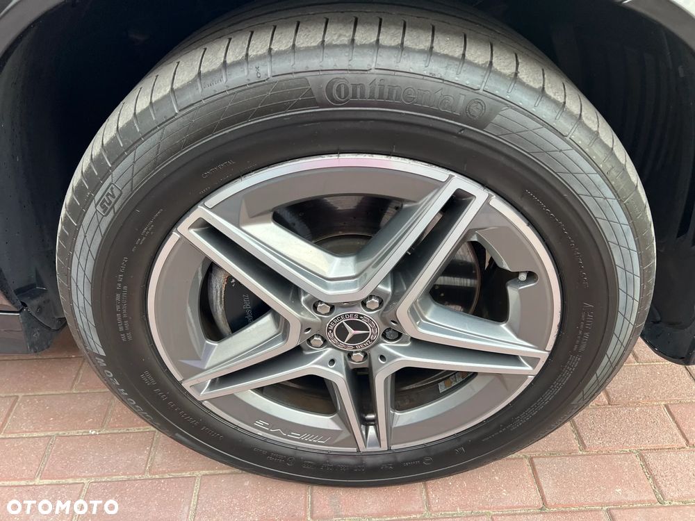 Mercedes-Benz GLE 300 d 4Matic 9G-TRONIC AMG Line - 22